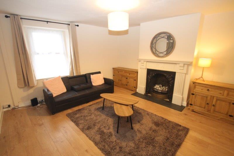 2 bed Mid Terraced House for rent in Plymouth. From Student Life - Plymouth