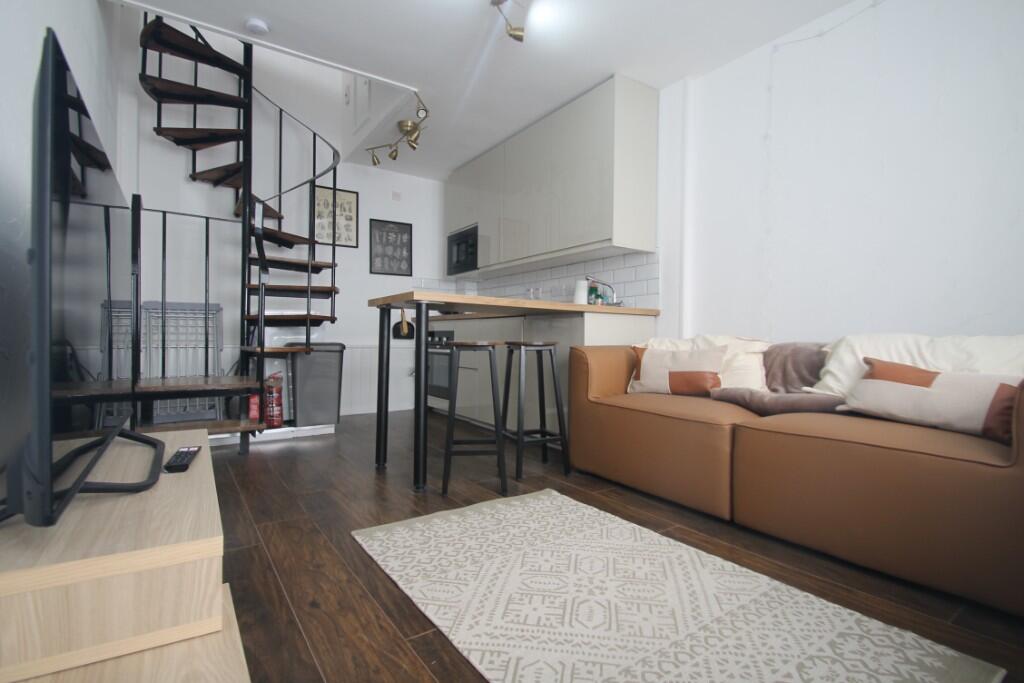 1 bed Mews for rent in Plymouth. From Student Life - Plymouth 1 bed Mews for rent in Plymouth. From Student Life - Plymouth