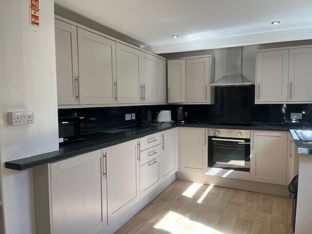 6 bed Mid Terraced House for rent in Plymouth. From Student Life - Plymouth