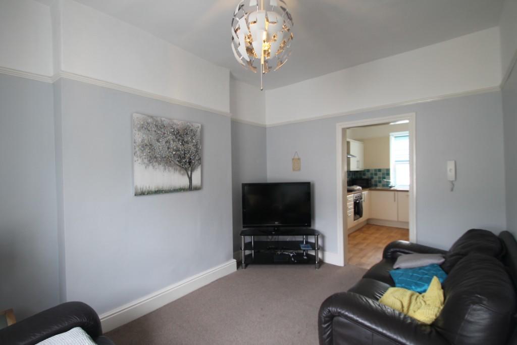 5 bed Mid Terraced House for rent in Plymouth. From Student Life - Plymouth