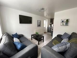5 bed Mid Terraced House for rent in Plymouth. From Student Life - Plymouth 5 bed Mid Terraced House for rent in Plymouth. From Student Life - Plymouth