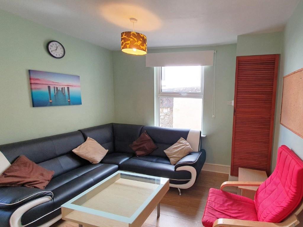 5 bed Mid Terraced House for rent in Plymouth. From Student Life - Plymouth 5 bed Mid Terraced House for rent in Plymouth. From Student Life - Plymouth