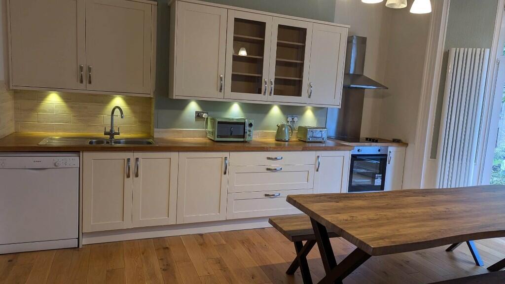 8 bed Mid Terraced House for rent in Plymouth. From Student Life - Plymouth 8 bed Mid Terraced House for rent in Plymouth. From Student Life - Plymouth