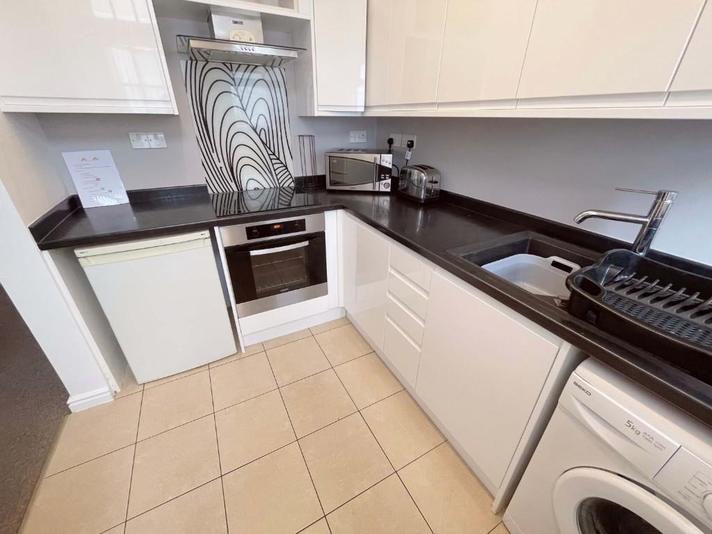 3 bed Mid Terraced House for rent in Plymouth. From Student Life - Plymouth