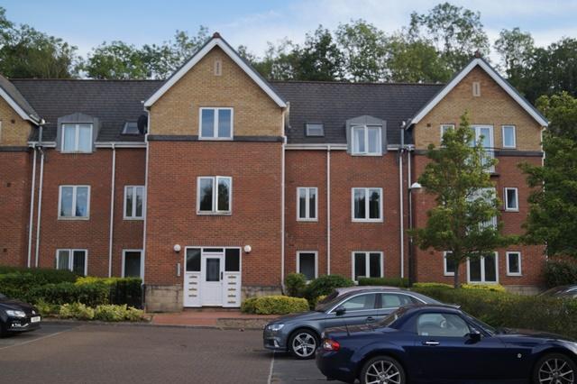 1 bed House (unspecified) for rent in Penarth. From Crofts Davies & Co - Cardiff