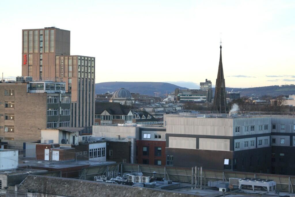 2 bed 1st Floor Flat for rent in Cardiff. From Crofts Davies & Co - Cardiff