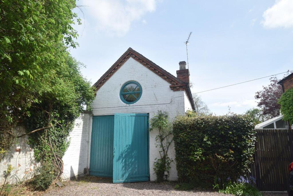 4 bed Studio for rent in Newport. From Lets Move - Newport