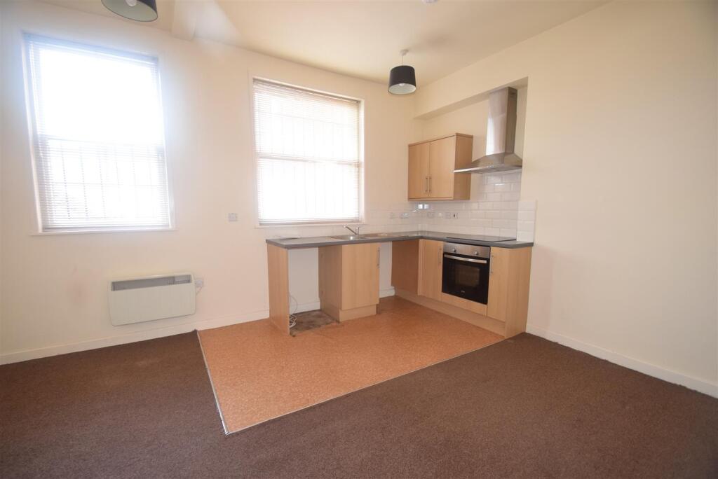 1 bed 1st Floor Flat for rent in Newport. From Lets Move - Newport 1 bed 1st Floor Flat for rent in Newport. From Lets Move - Newport
