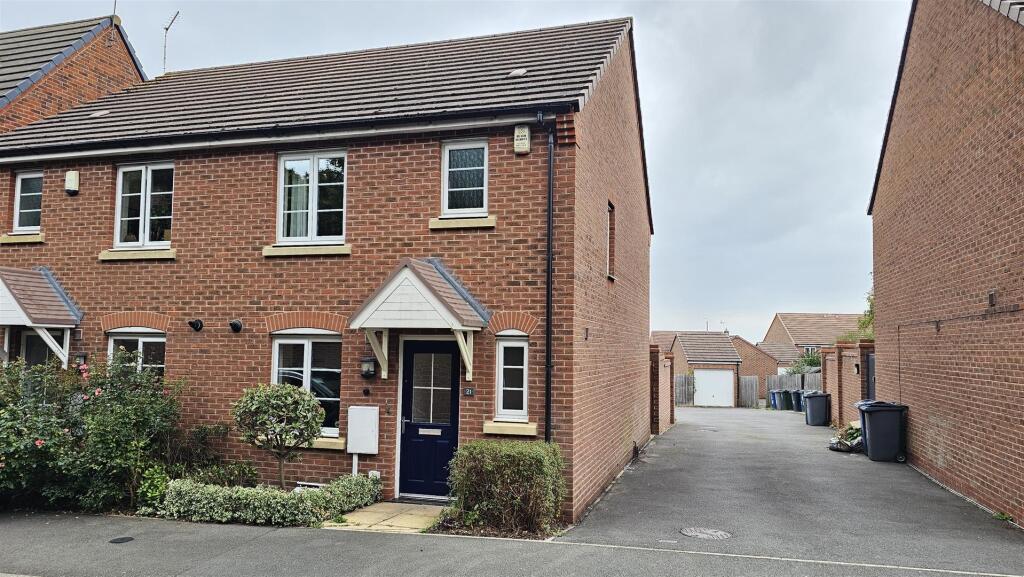 3 bed Semi Detached for rent in Bingham. From HAMMOND Property Services - Bingham