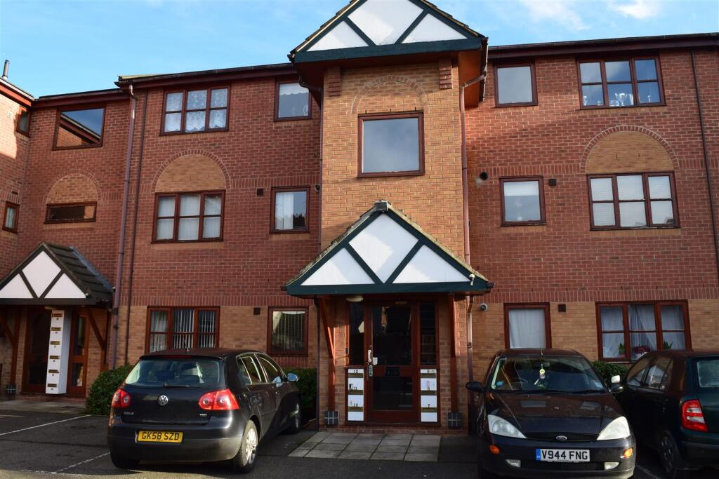 2 bed Apartment for rent in Grantham. From HAMMOND Property Services - Bingham 2 bed Apartment for rent in Grantham. From HAMMOND Property Services - Bingham