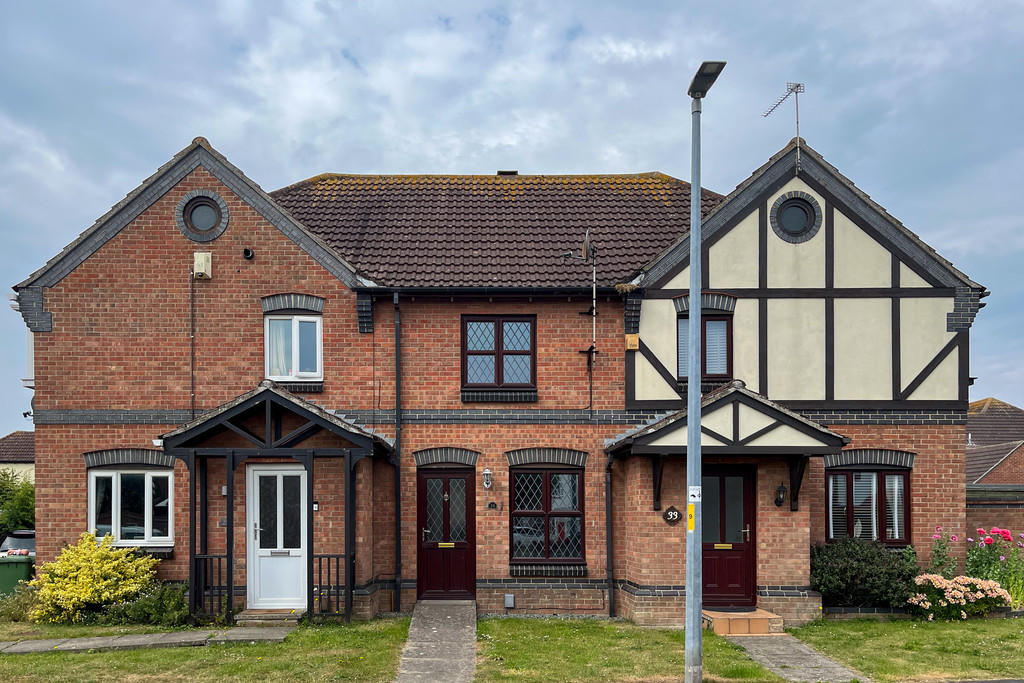 2 bed Mid Terraced House for rent in Caister-on-Sea. From Larkes Estate Agents - Great Yarmouth 2 bed Mid Terraced House for rent in Caister-on-Sea. From Larkes Estate Agents - Great Yarmouth