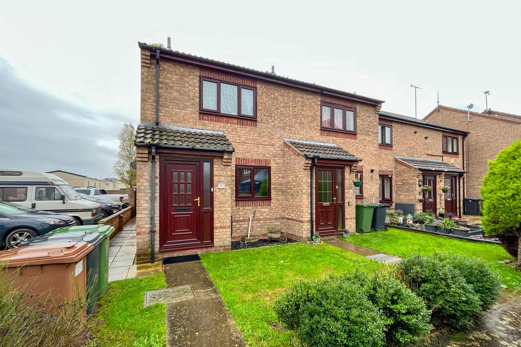 2 bed End of Terrace for rent in Caister-on-Sea. From Larkes Estate Agents - Great Yarmouth 2 bed End of Terrace for rent in Caister-on-Sea. From Larkes Estate Agents - Great Yarmouth