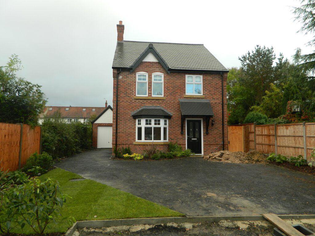 4 bed Detached for rent in Coalville. From Roy Green Surveyors - Letting & Estate Agents - Leicester