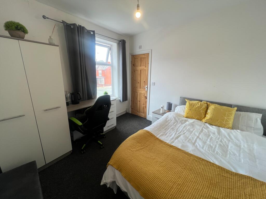 1 bed House Share for rent in Crankwood. From Northwood - Wigan
