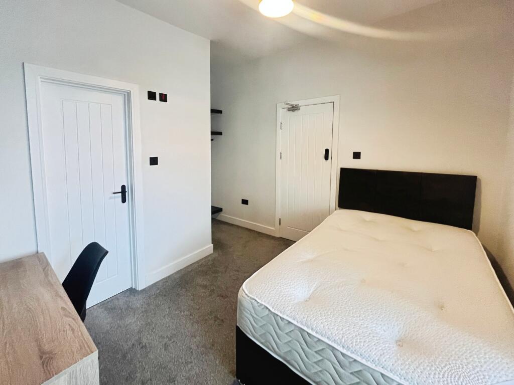 1 bed House Share for rent in Wigan. From Northwood - Wigan