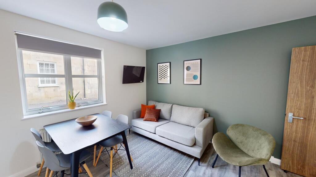 4 bed 1st Floor Flat for rent in Upper Swainswick. From Zest - Bath