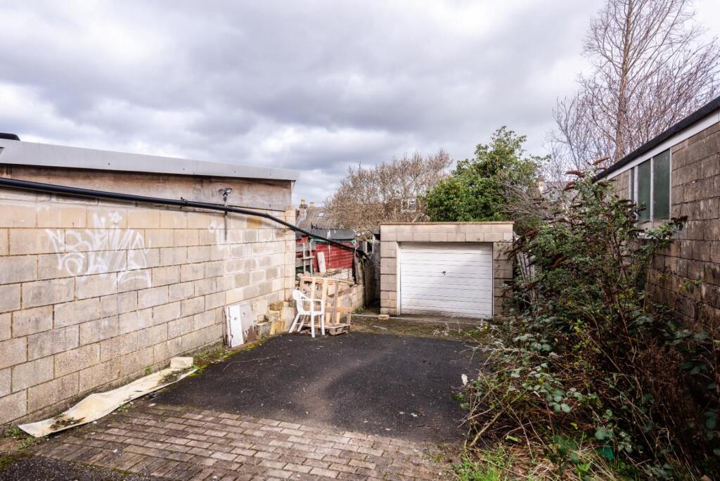 0 bed Garages for rent in Bath. From Zest - Bath