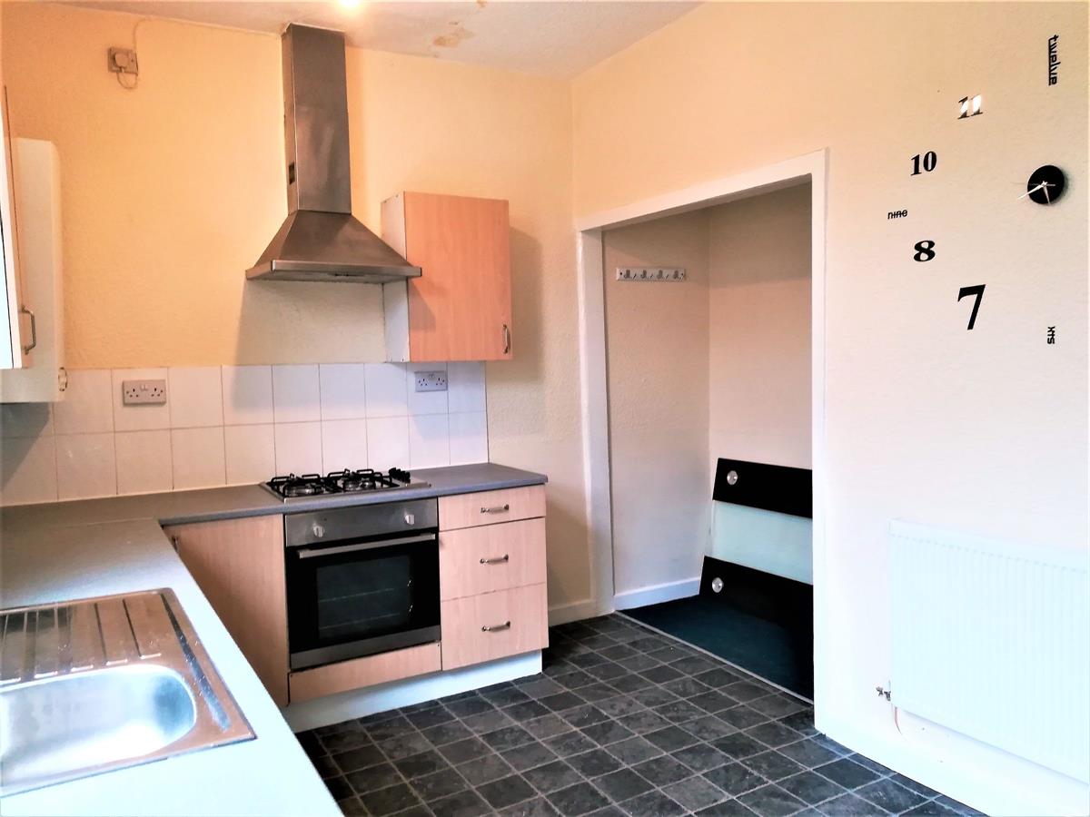 2 bed 1st Floor Flat for rent in Manchester. From Buraq Estates