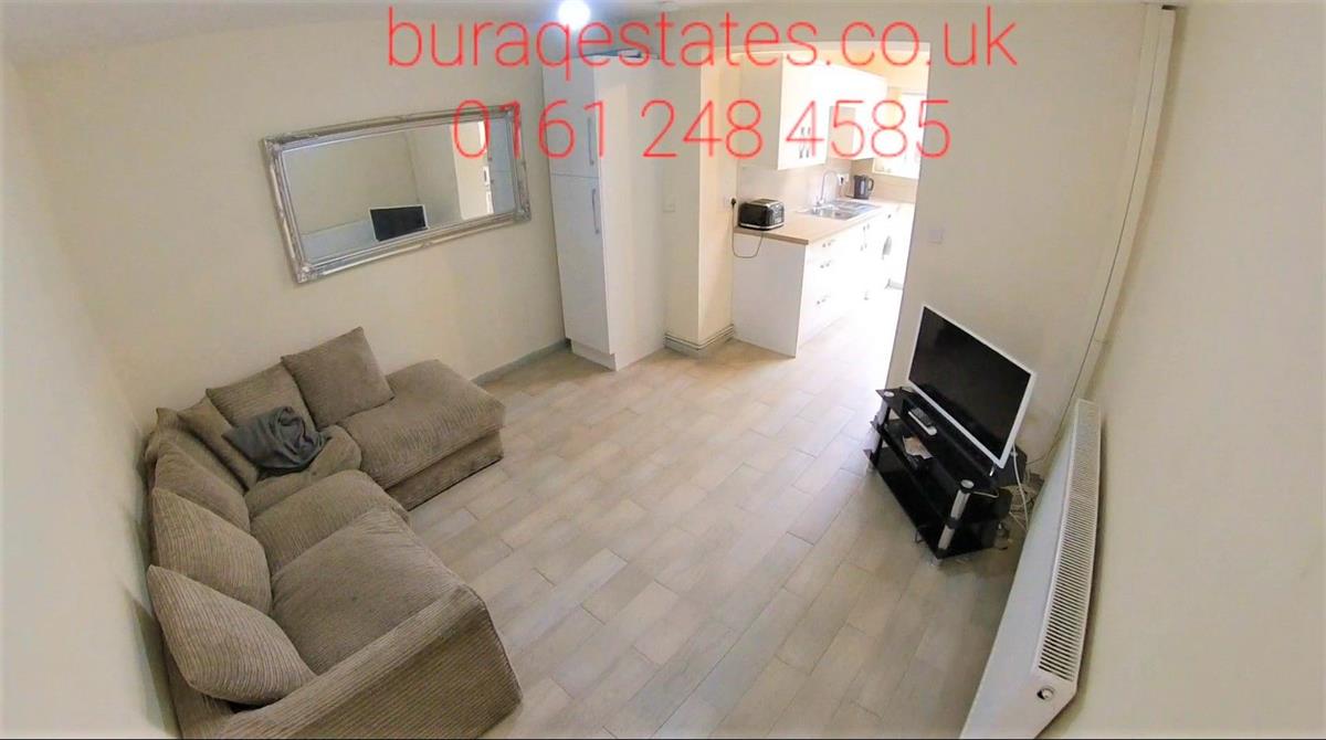 4 bed Semi Detached for rent in Manchester. From Buraq Estates 4 bed Semi Detached for rent in Manchester. From Buraq Estates