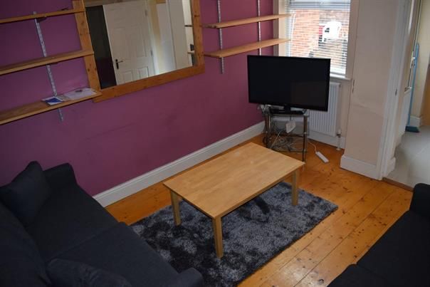 5 bed Semi Detached for rent in Fallowfield. From Buraq Estates