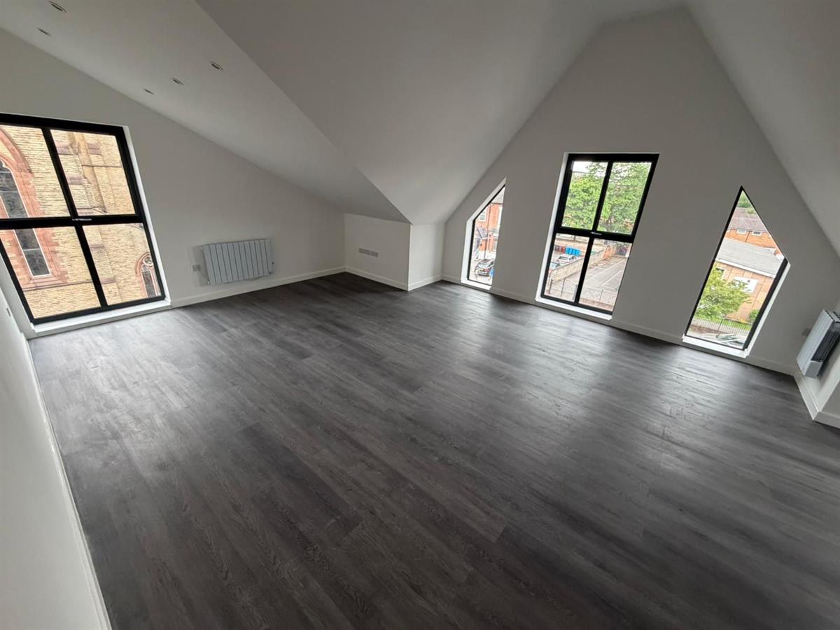2 bed Apartment for rent in Manchester . From Buraq Estates