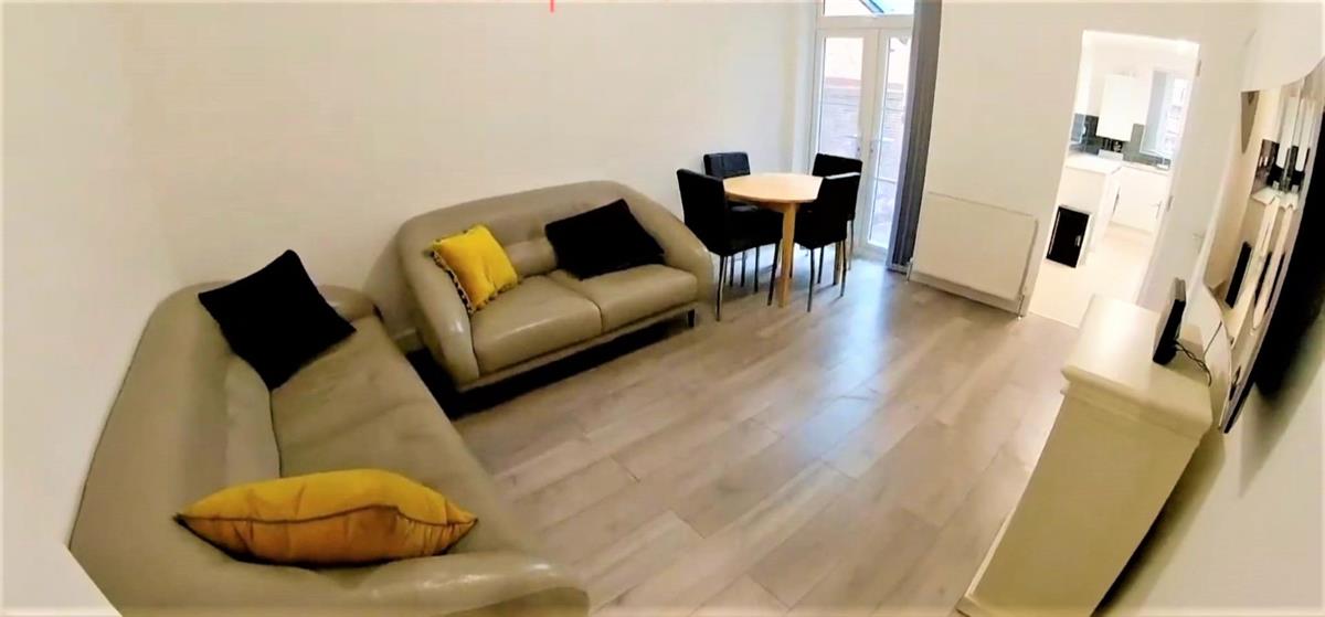 4 bed Semi Detached for rent in Manchester. From Buraq Estates