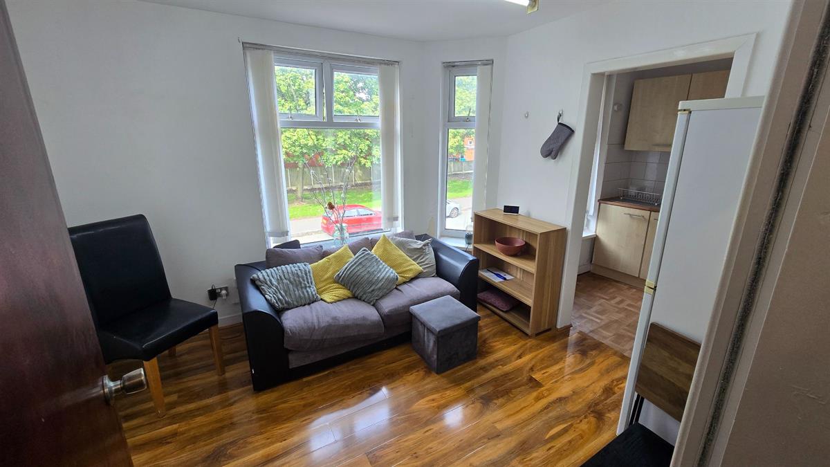 3 bed Semi Detached for rent in Manchester. From Buraq Estates 3 bed Semi Detached for rent in Manchester. From Buraq Estates