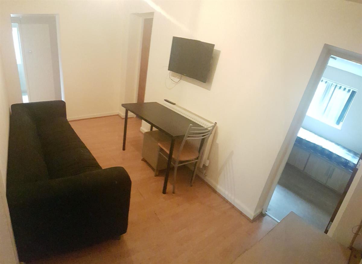 6 bed Semi Detached for rent in Manchester. From Buraq Estates 6 bed Semi Detached for rent in Manchester. From Buraq Estates