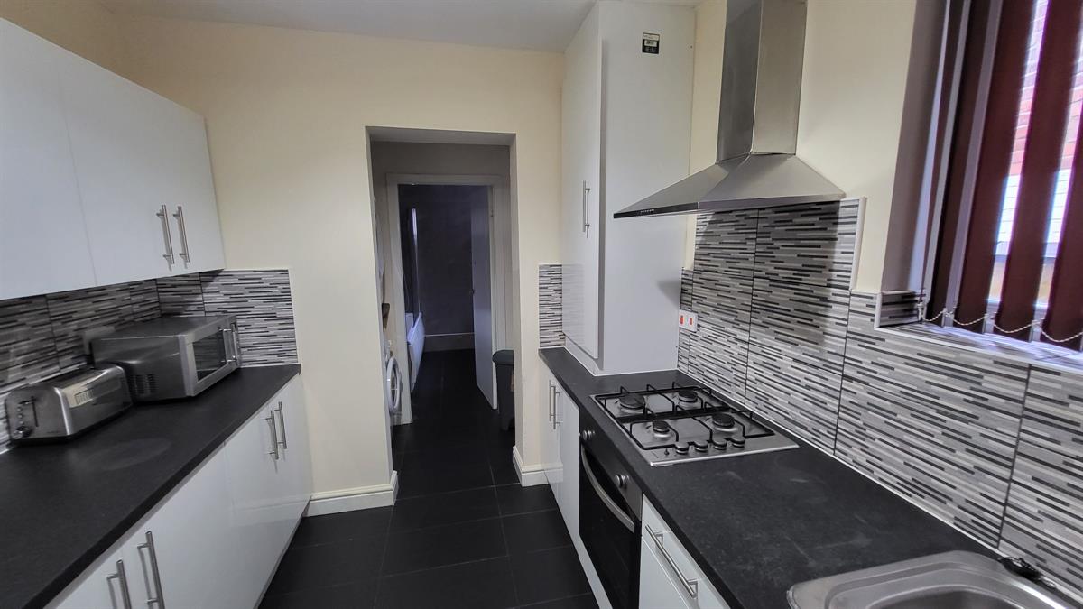 4 bed Semi Detached for rent in Stockport. From Buraq Estates 4 bed Semi Detached for rent in Stockport. From Buraq Estates