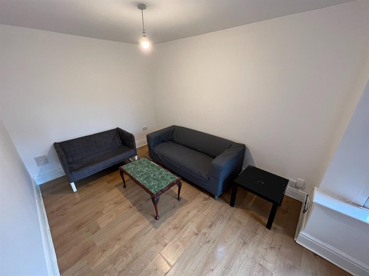 3 bed Semi Detached for rent in Stockport. From Buraq Estates