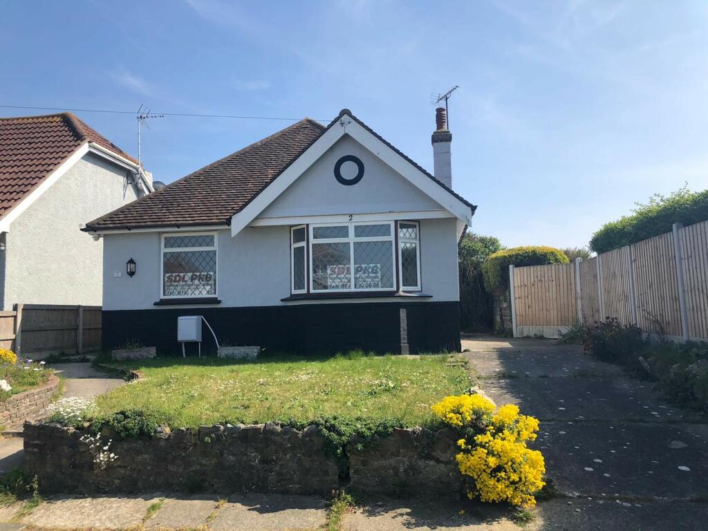 2 bed Bungalow for rent in Clacton-on-Sea. From Leaders - Clacton