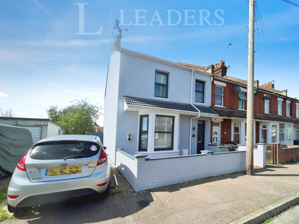 3 bed End Terraced House for rent in Clacton-on-Sea. From Leaders Ltd - Clacton On Sea