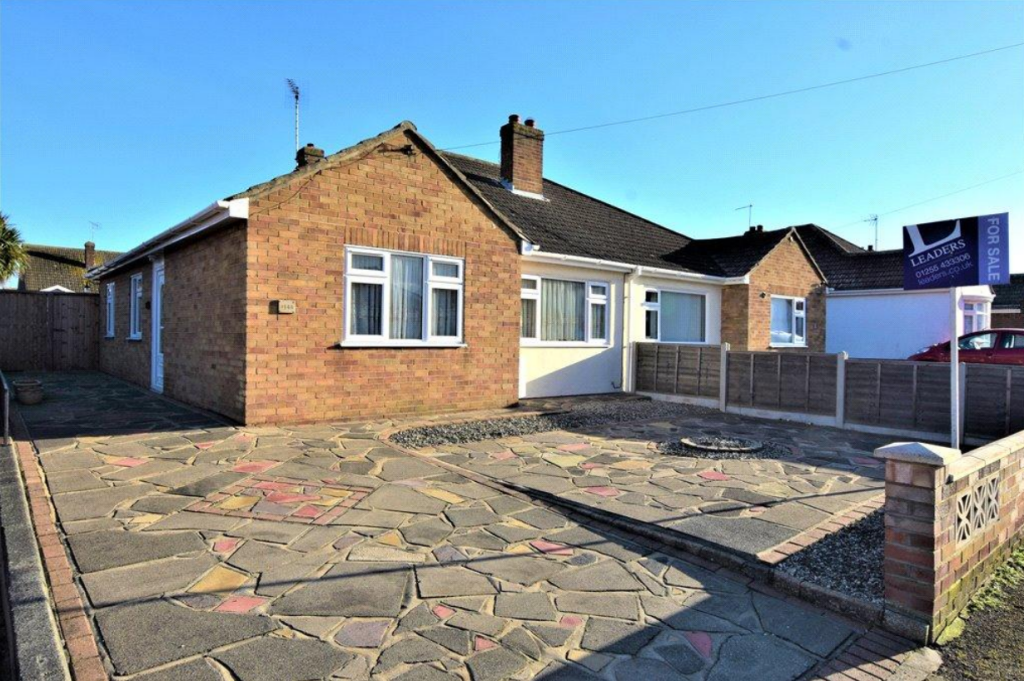 3 bed Bungalow for rent in Clacton-on-Sea. From Leaders - Clacton