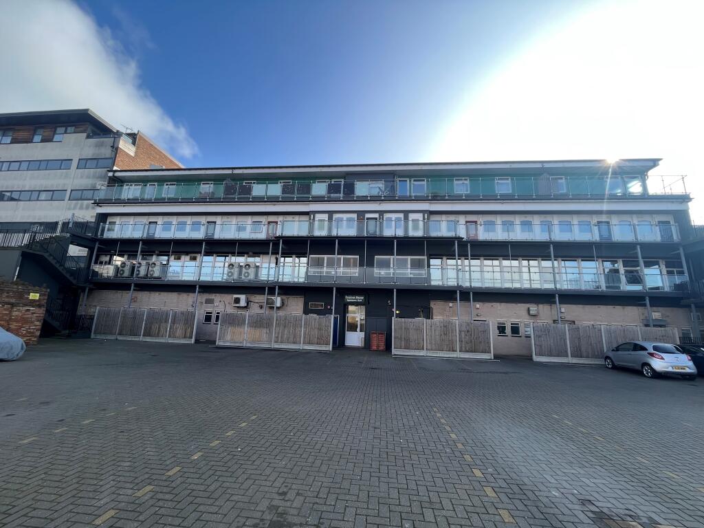 1 bed 1st Floor Flat for rent in Clacton-on-Sea. From Leaders Sales - Clacton-On-Sea