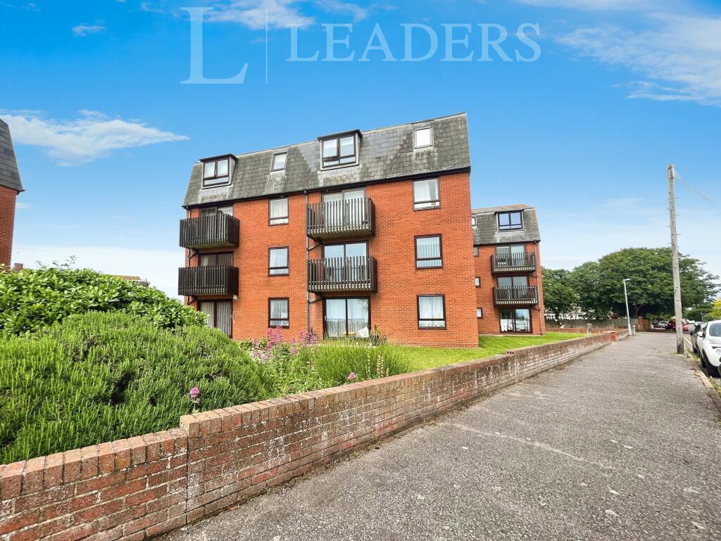 2 bed 1st Floor Flat for rent in Clacton-on-Sea. From Leaders Sales - Clacton-On-Sea