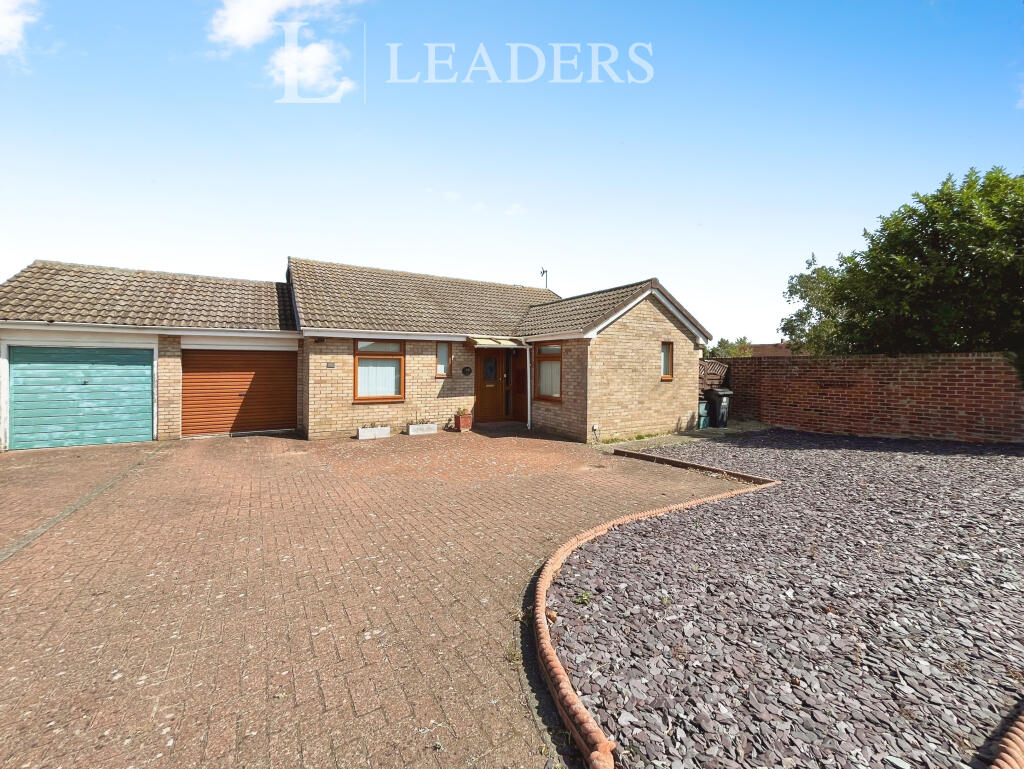 3 bed Detached for rent in Little Clacton. From Leaders Sales - Clacton-On-Sea