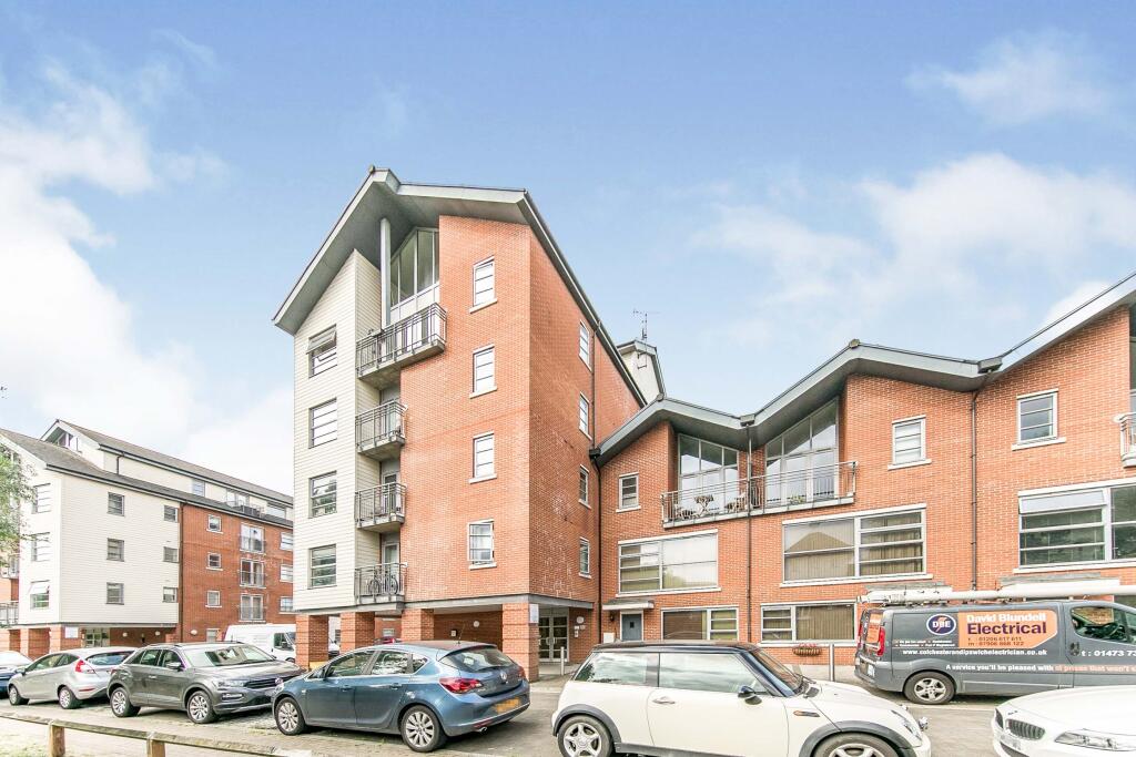 2 bed 1st Floor Flat for rent in Colchester. From Leaders Sales - Colchester