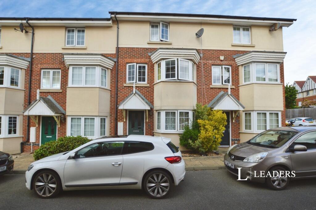 4 bed House Share for rent in Workhouse Hill. From Leaders Sales - Colchester