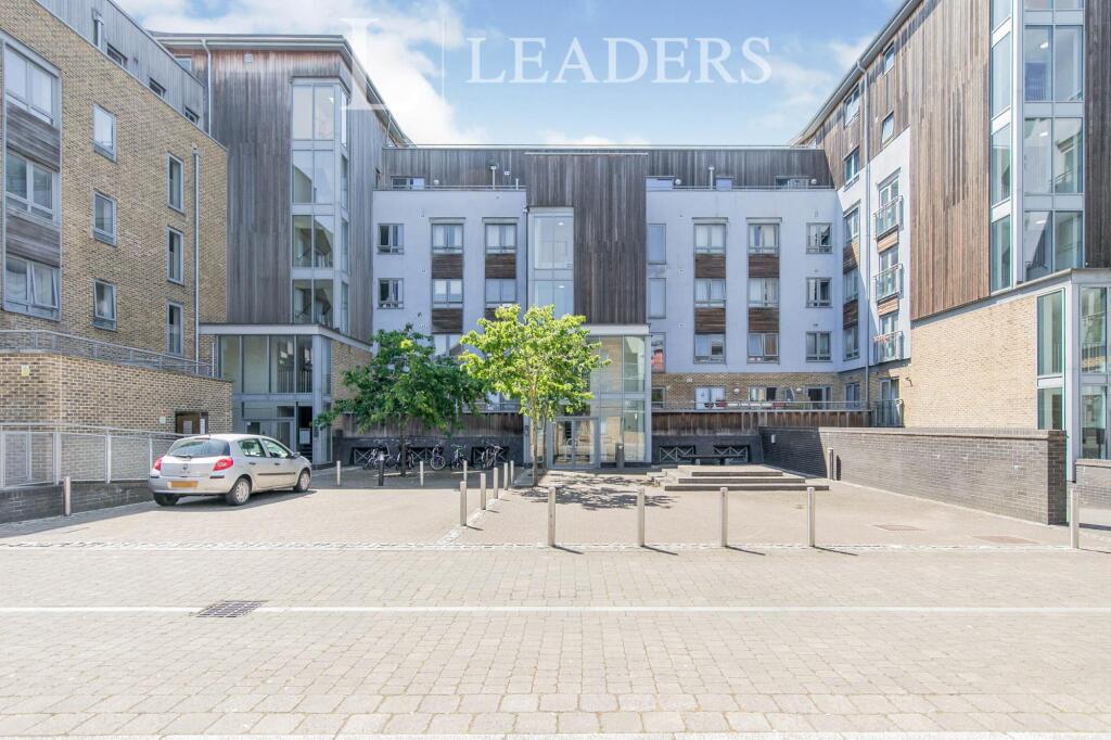2 bed 1st Floor Flat for rent in Colchester. From Leaders Sales - Colchester