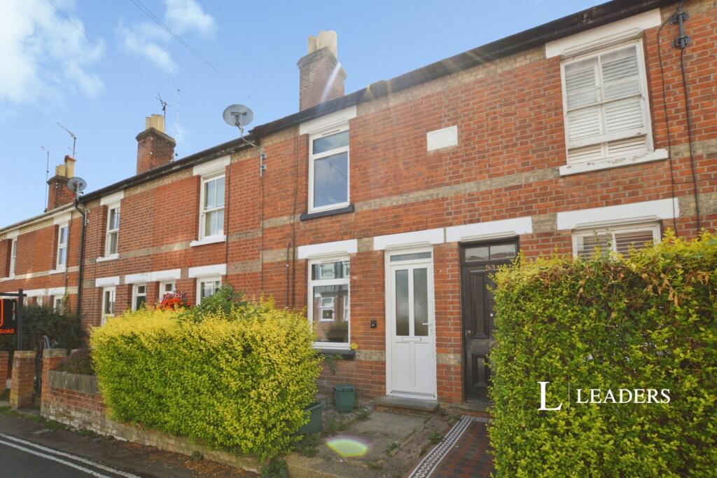 3 bed Mid Terraced House for rent in Colchester. From Leaders Sales - Colchester