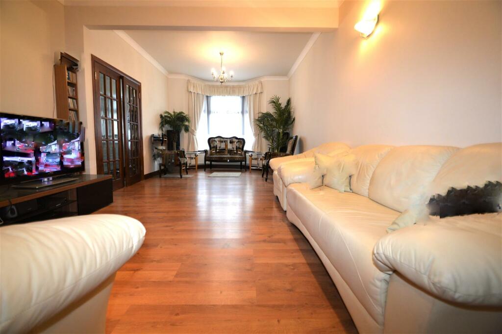 3 bed Detached House for rent in Barking. From Birchills Estate Agents