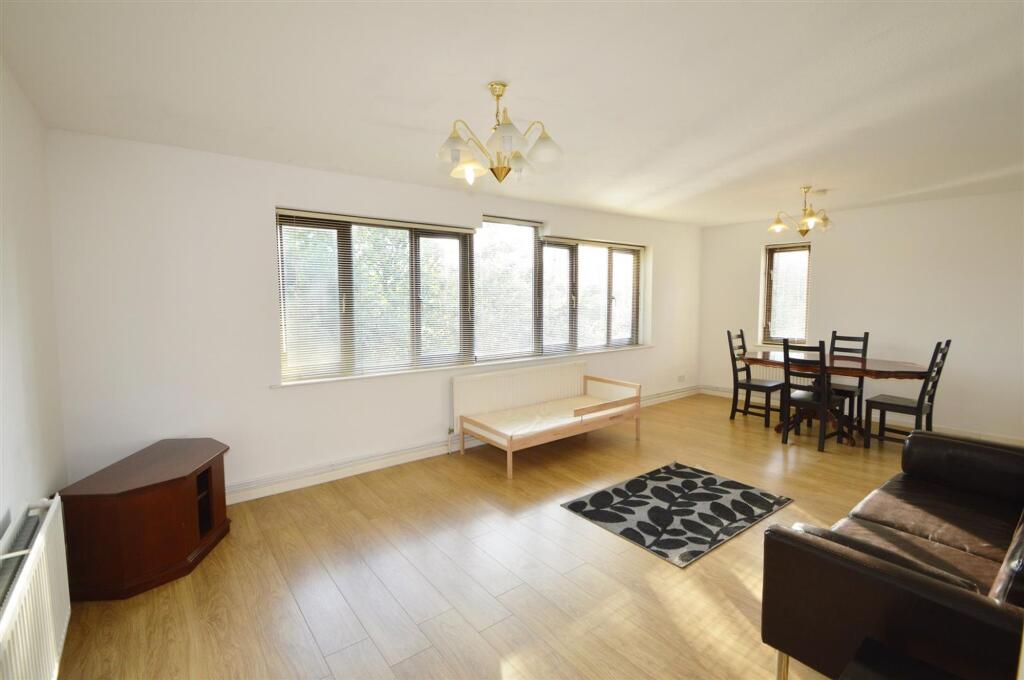 2 bed 1st Floor Flat for rent in London. From Birchills - London