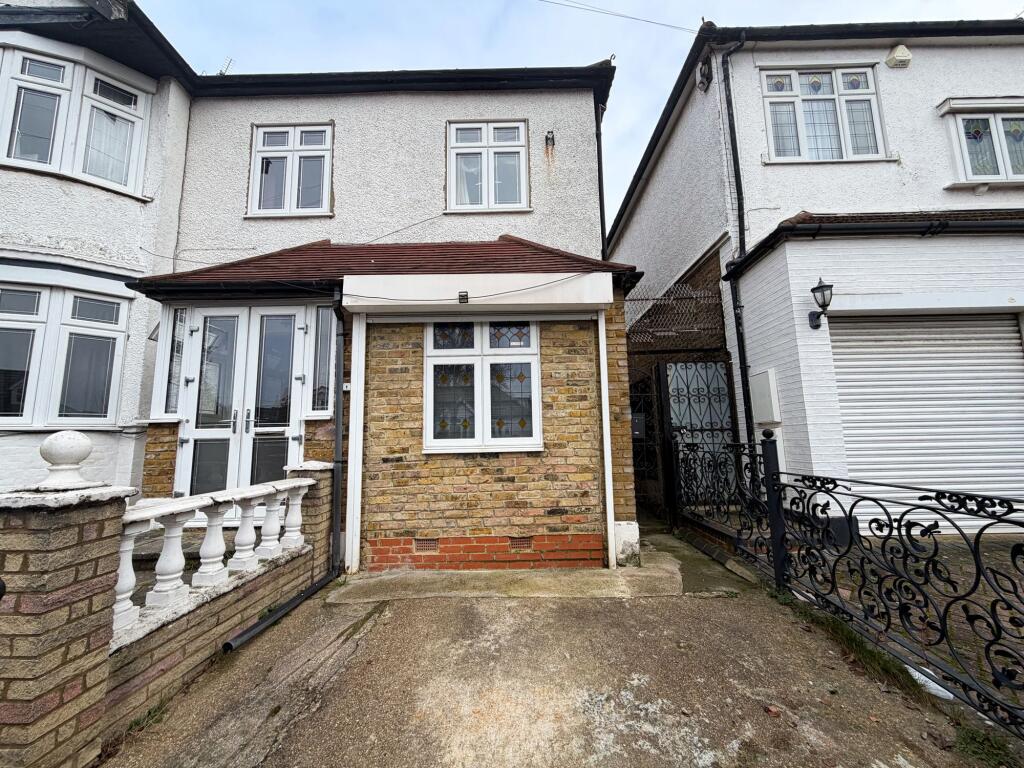 0 bed Studio for rent in Ilford. From Birchills - London 0 bed Studio for rent in Ilford. From Birchills - London