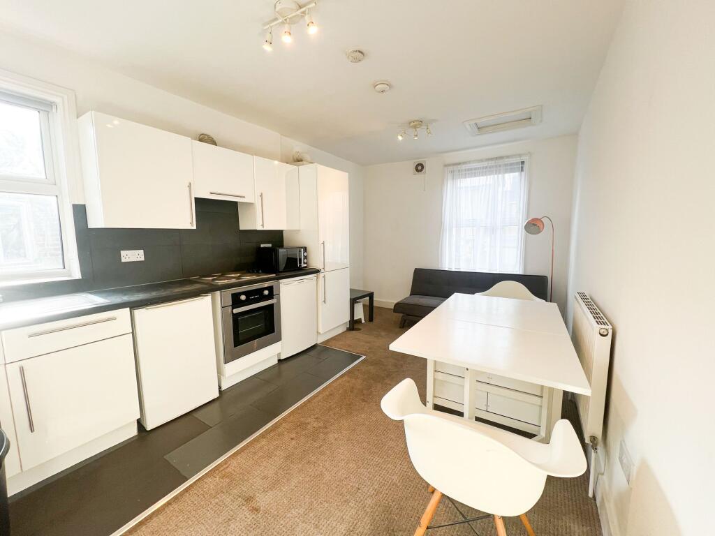 2 bed 1st Floor Flat for rent in London. From Birchills - London 2 bed 1st Floor Flat for rent in London. From Birchills - London