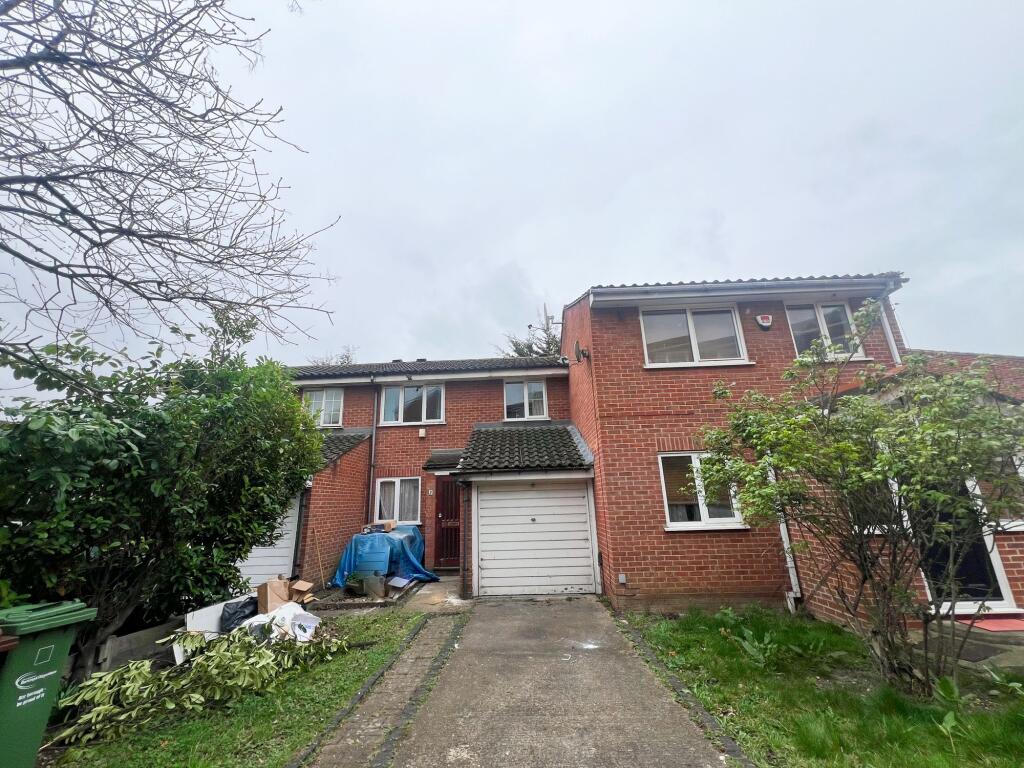 3 bed Mid Terraced House for rent in Barking. From Birchills - London