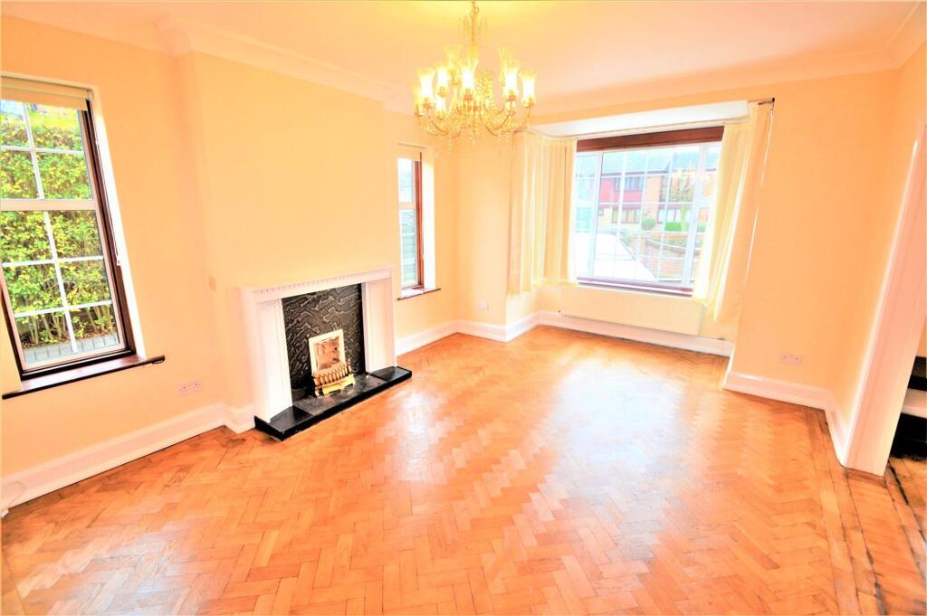 4 bed Detached for rent in Ilford. From Birchills - London 4 bed Detached for rent in Ilford. From Birchills - London