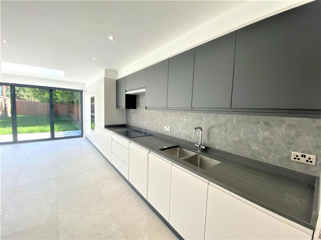 2 bed House (unspecified) for rent in Ilford. From Birchills - London 2 bed House (unspecified) for rent in Ilford. From Birchills - London