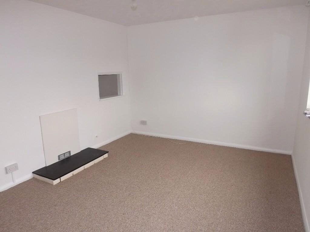 2 bed 1st Floor Flat for rent in Chichester. From Crossmeads - Chichester