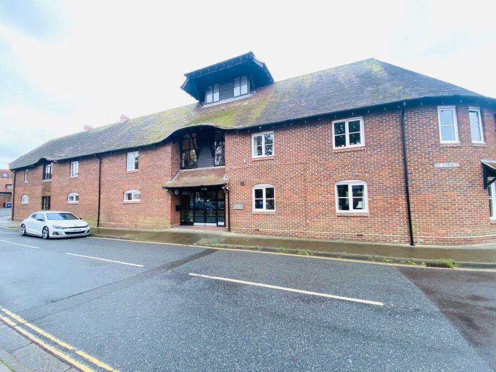 1 bed 1st Floor Flat for rent in Chichester. From Crossmeads - Chichester