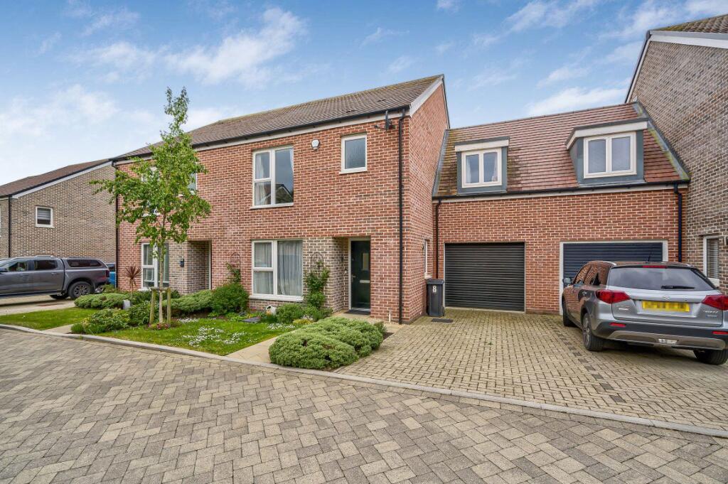 3 bed Detached for rent in Chichester. From Crossmeads - Chichester